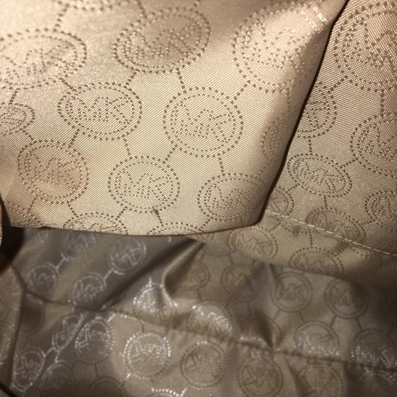 Michael Kors large Navy kempton nylon tote - Picture 6 of 8